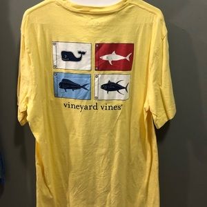Vineyard vines tshirt